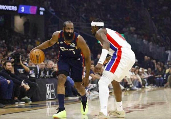 空砍全场最高分! 哈登23+7+4+4+8失误 米切尔20投18分 抢七来了